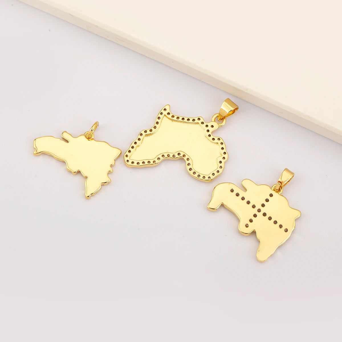 Dominican Republic/South Americ Map Pendant Exquisite Copper Zircon Jewelry Accessories Dinner Party For Women Gift Dropshipping